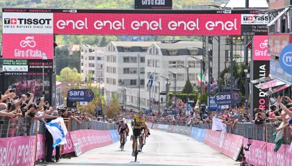 Giro d'Italia: a Potenza vince Bouwman, Lopez sempre leader