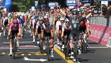 Giro d'Italia, di Dainese il primo squillo azzurro