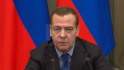 Medvedev: "Un'invasione della Crimea dalla Nato porterebbe alla Terza Guerra Mondiale"