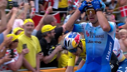 Tour de France, 3^ tappa: Groenewegen beffa van Aert in volata