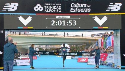 Maratona di Valencia: Kiptum e Beriso diventano il terzo uomo e la terza donna più veloci di sempre