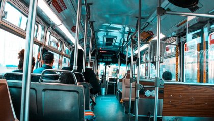 Autobus a prezzi favorevoli per pendolari e il pianeta