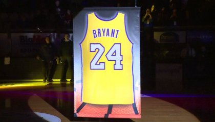 La canotta numero 24 di Kobe Bryant all'asta