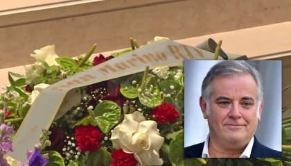 I funerali del direttore Ludovico Di Meo, tanti colleghi a rendergli omaggio