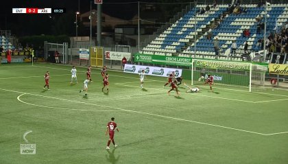 Crisi Entella, l'Arezzo fa il colpo 1-2