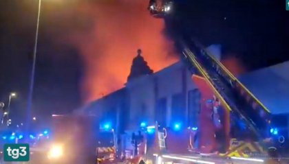 Spagna: incendio in tre discoteche, 13 morti