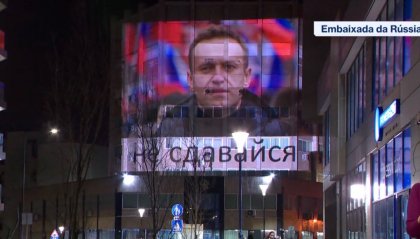 Lisbona: su ambasciata russa proiettato il volto di Navalny