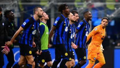 Serie A: l'Inter vince 2-1 contro il Genoa e fa il vuoto