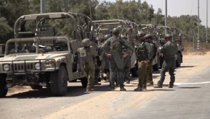 Medio Oriente: Israele bombarda Rafah e prende il controllo del valico, almeno 8 morti