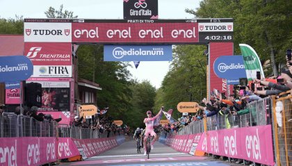 Al Giro continua l'assolo di Pogacar