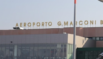 Aeroporto di Bologna, pistola in una valigia: ripresa l'attività dopo 2 ore di stop