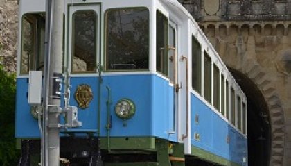 Il trenino di San Marino alla scoperta dell'elettromotrice